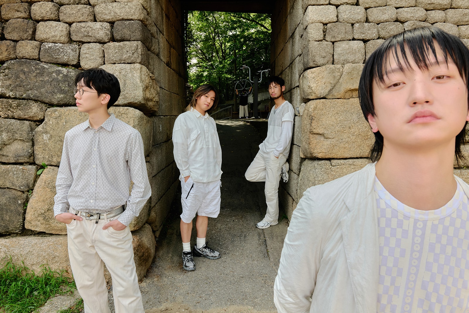 실리카겔 인터뷰: '앙상블로 범벅된 터널'을 지나 '南宮FEFERE'에 도착하다