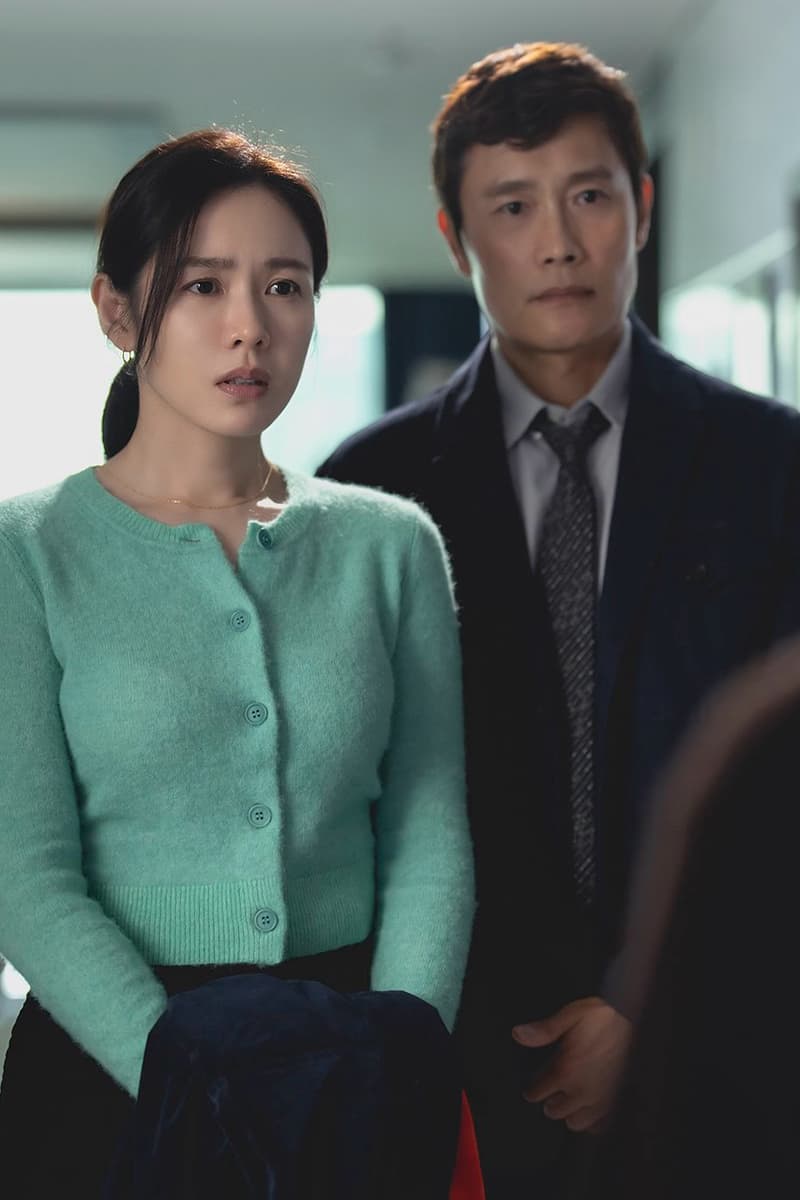 박찬욱 감독의 영화 ‘어쩔수가없다’ 스틸 공개