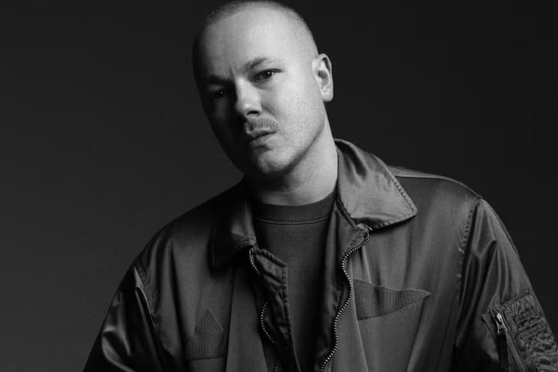 고샤 루브친스키가 돌아왔다