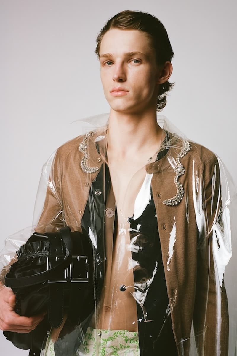 시몬 로샤 2026 봄, 여름 맨즈웨어 컬렉션 공개 