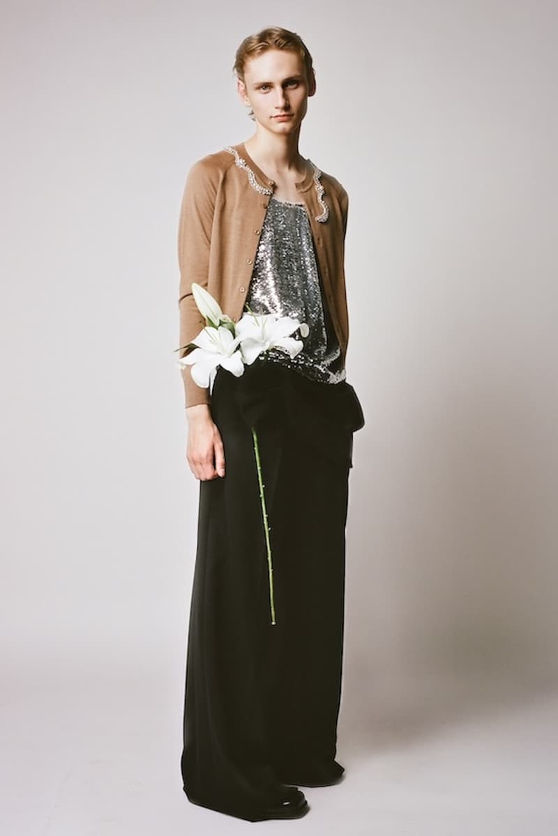 시몬 로샤 2026 봄, 여름 맨즈웨어 컬렉션 공개 