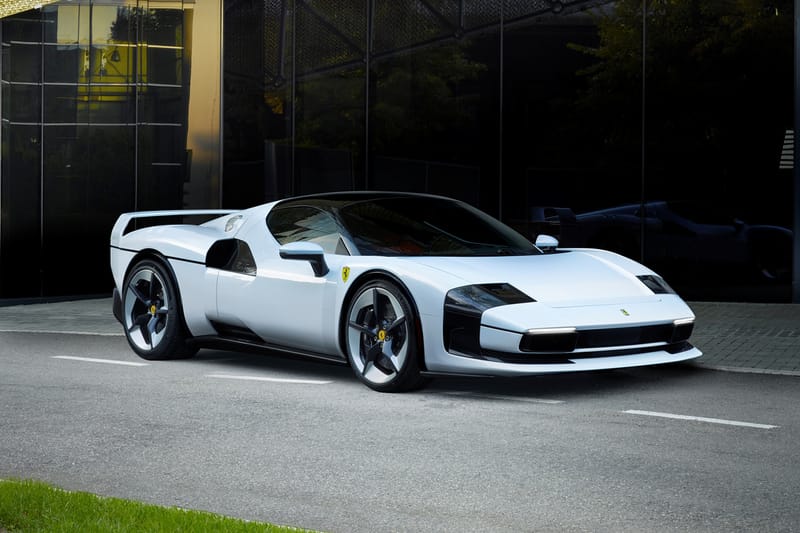 세상에 단 한대뿐인 페라리 ‘SC40’ 공개