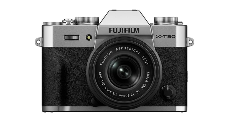 후지필름 고성능 콤팩트 미러리스 카메라 및 소형 표준 줌 렌즈 공개