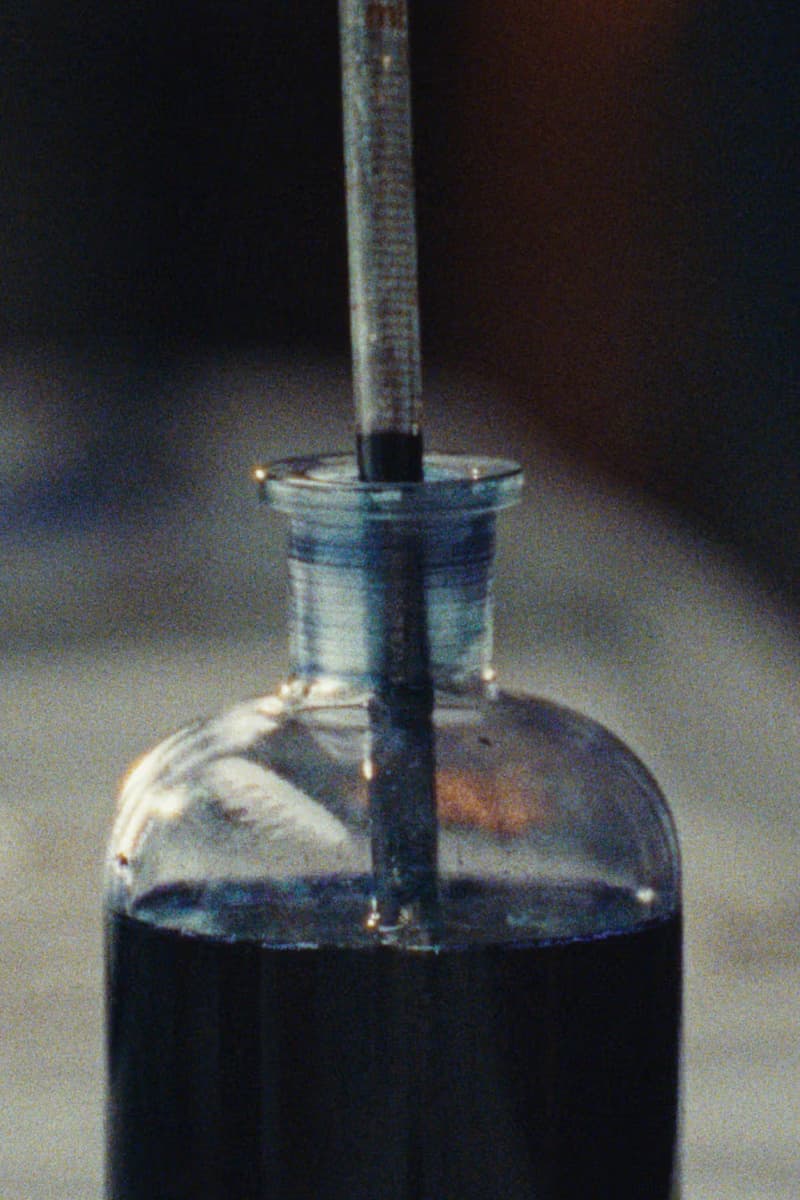 스톤 아일랜드 일본 전통 염색 기법에서 영감을 얻은 신소재 실험 공개