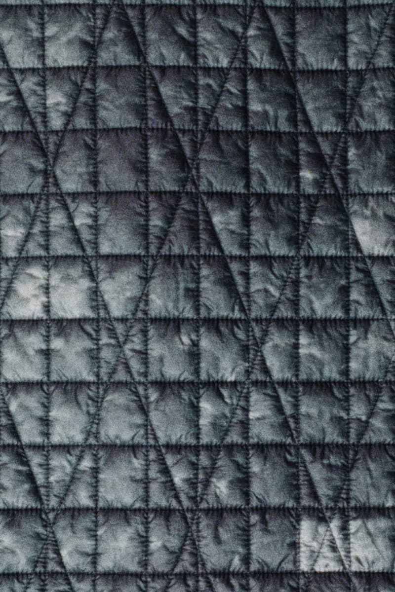 스톤 아일랜드 일본 전통 염색 기법에서 영감을 얻은 신소재 실험 공개