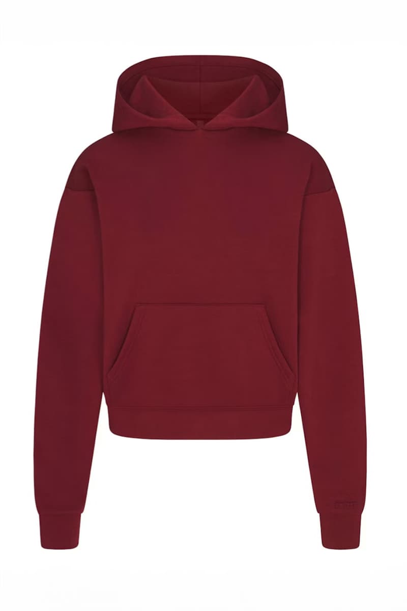 스킴스 2025년 홀리데이 컬렉션 캠페인 공개