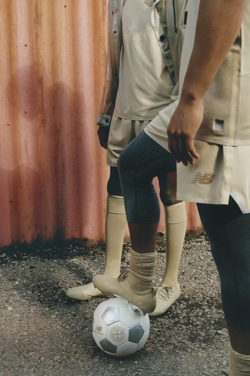 스톤 아일랜드 × 뉴발란스, 풋볼 스파이크 및 풋볼 키트 공개