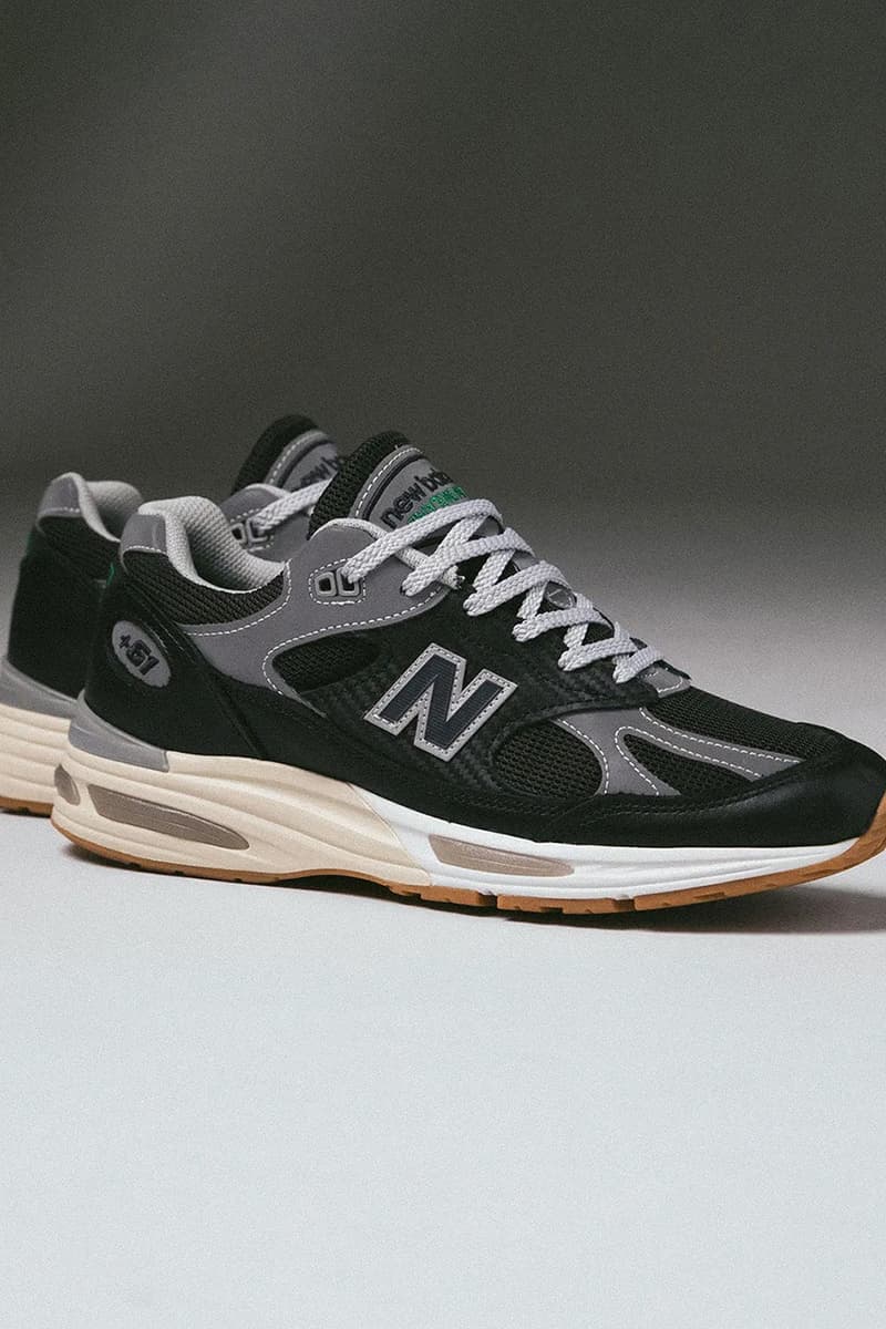 업 데어 x 뉴발란스 991v2 공개