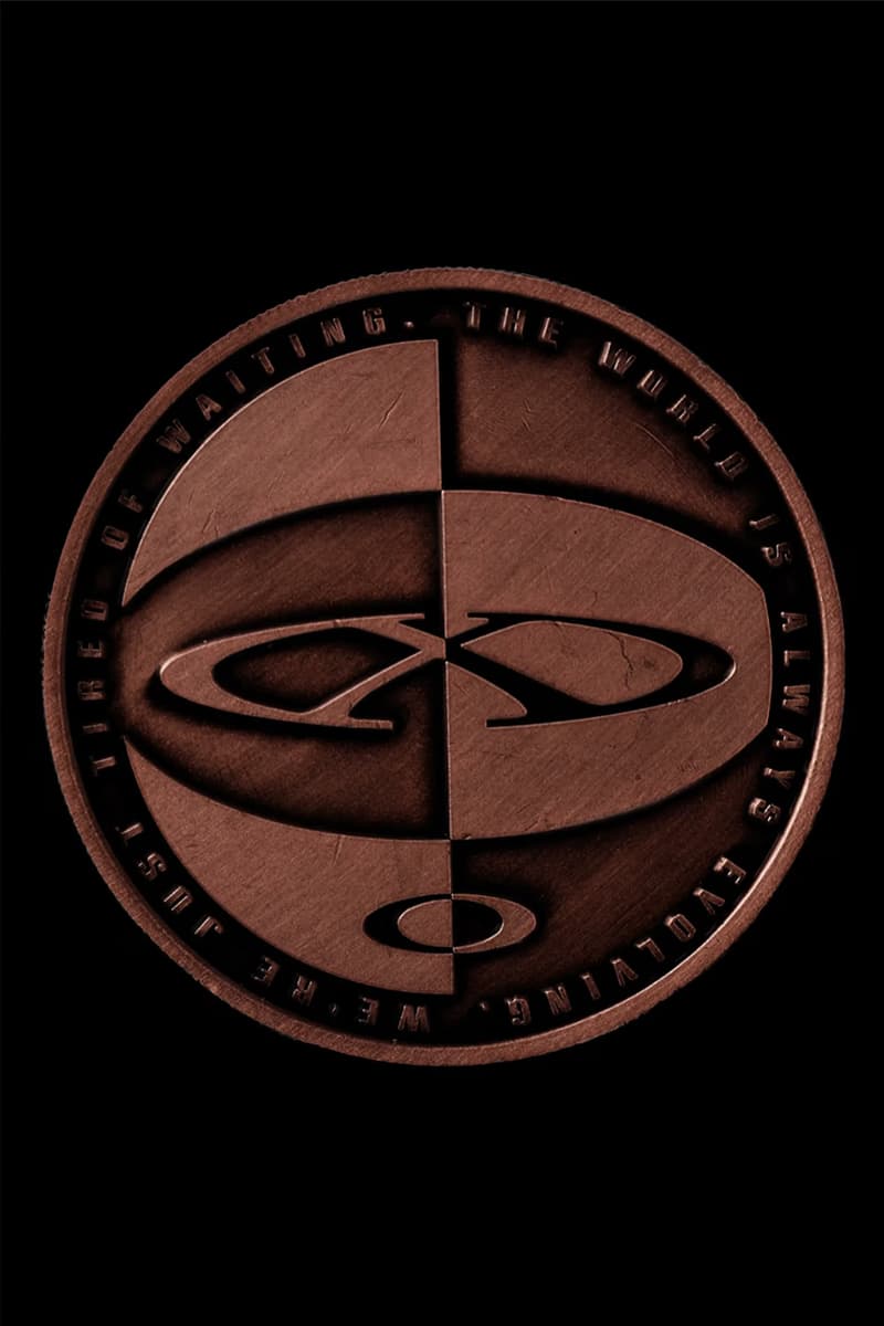 트래비스 스콧 x 오클리 아이웨어 컬렉션