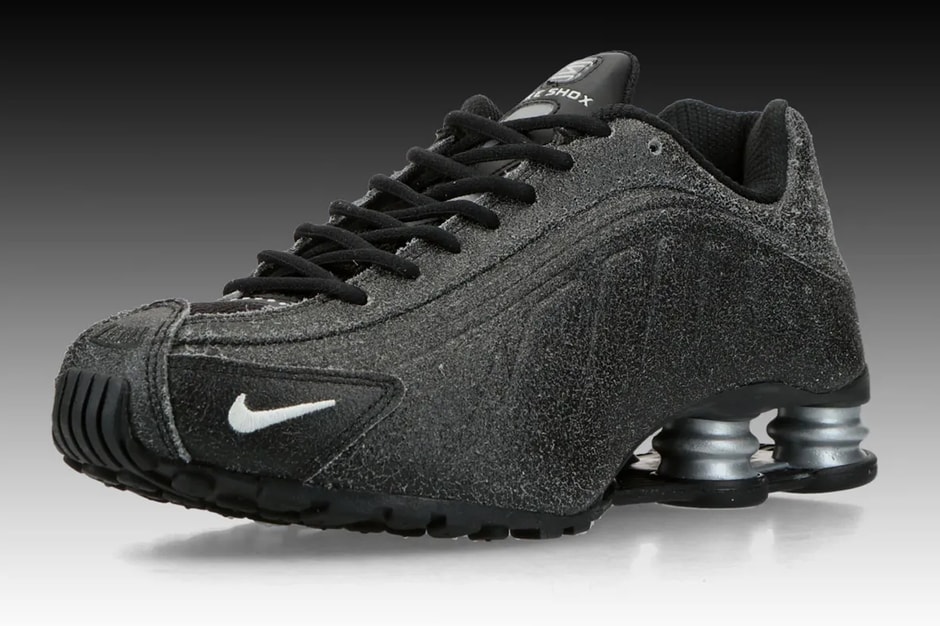 빈티지 레더가 뒤덮인 나이키 샥스 R4 공개