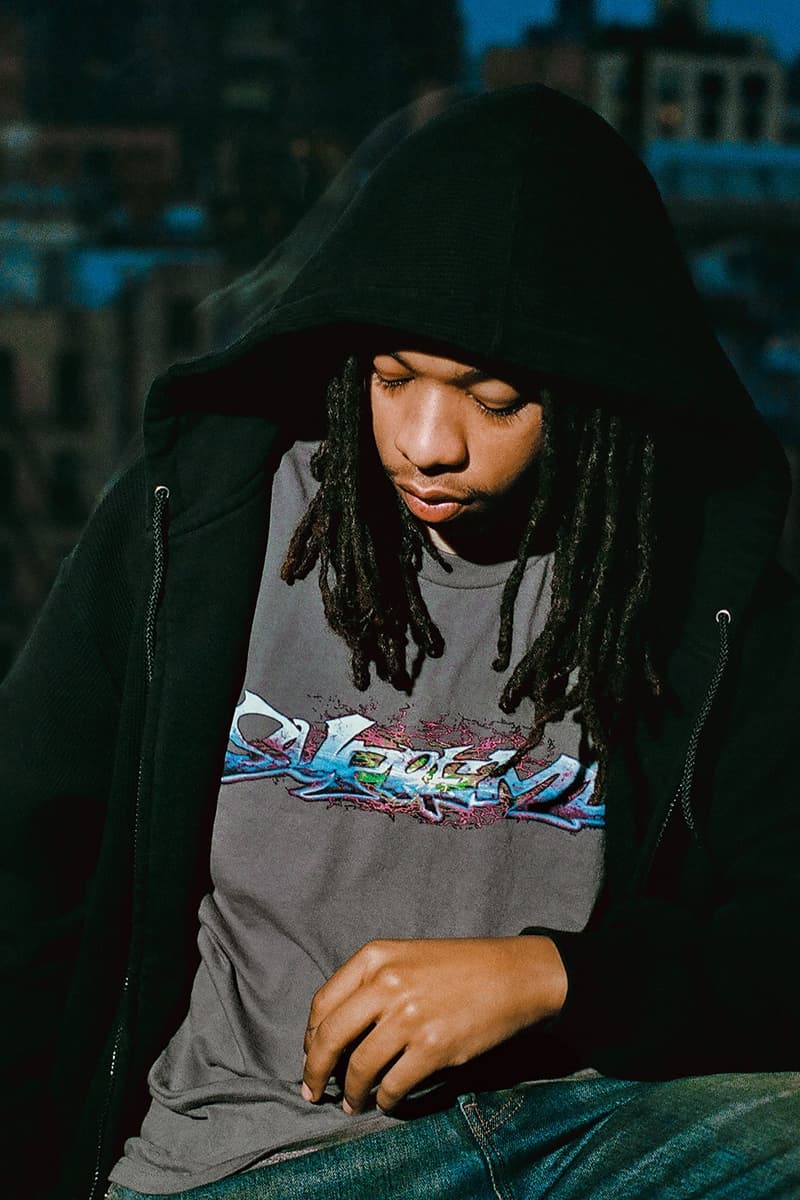 슈프림 2025년 윈터 티셔츠 컬렉션 공개