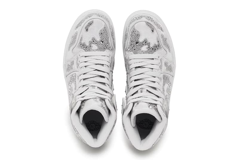 스와로브스키 x 에어 조던 1 하이 OG 공개