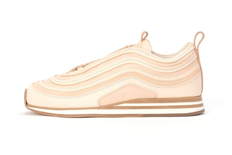 에어 맥스 97 실루엣의 헨더 스킴 스니커 출시