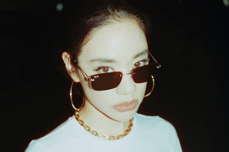 에이위치가 등장한 레이밴 2026년 캠페인 공개