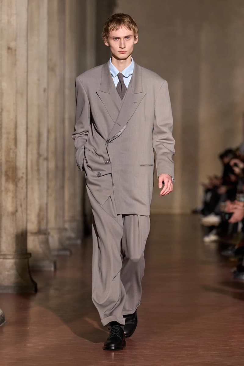 소시오츠키 x 아식스 협업 피티워모 컬렉션