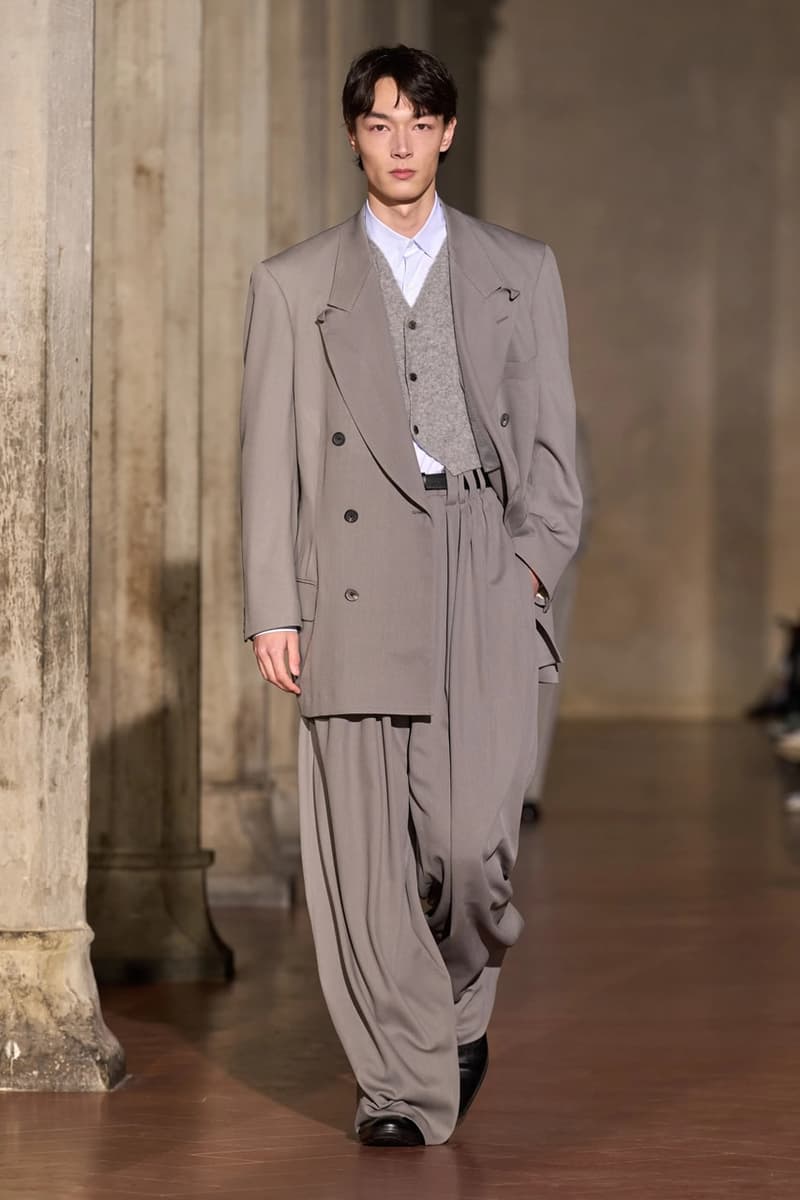 소시오츠키 x 아식스 협업 피티워모 컬렉션