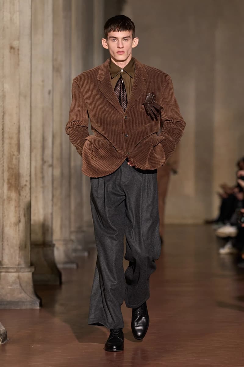 소시오츠키 x 아식스 협업 피티워모 컬렉션