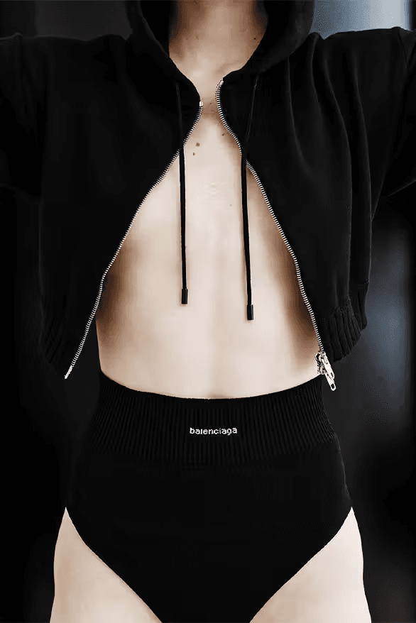 발렌시아가 2026년 가을, 겨울 컬렉션 공개