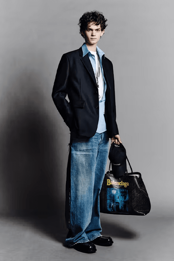 발렌시아가 2026년 가을, 겨울 컬렉션 공개