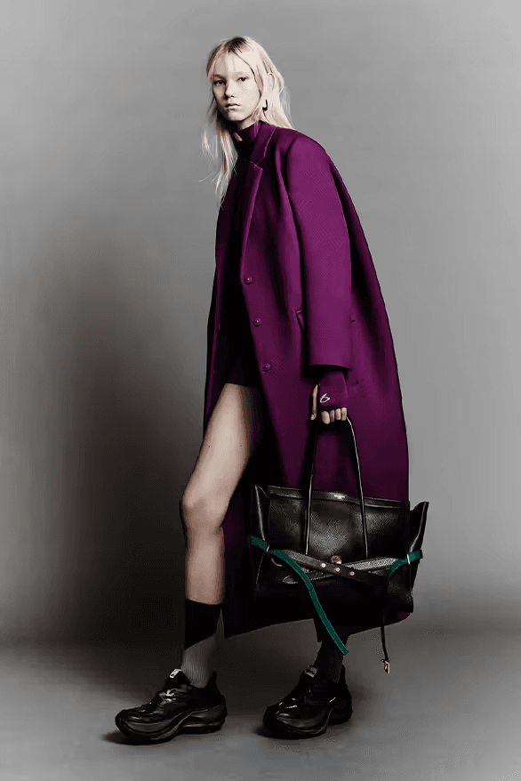 발렌시아가 2026년 가을, 겨울 컬렉션 공개