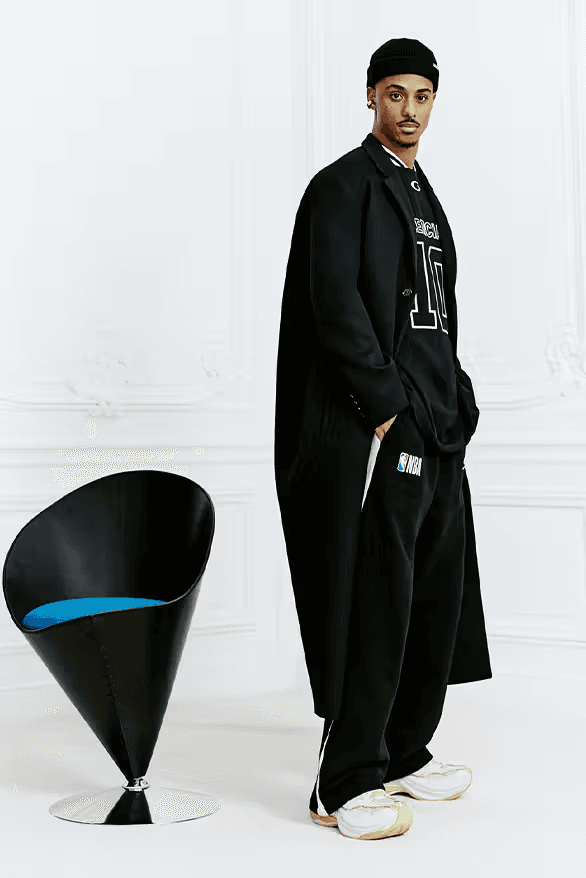 발렌시아가 2026년 가을, 겨울 컬렉션 공개