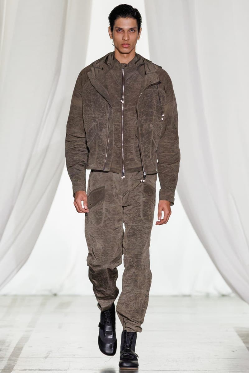 사울 내쉬 2026 FW 컬렉션 ‘마스커레이드’ 공개