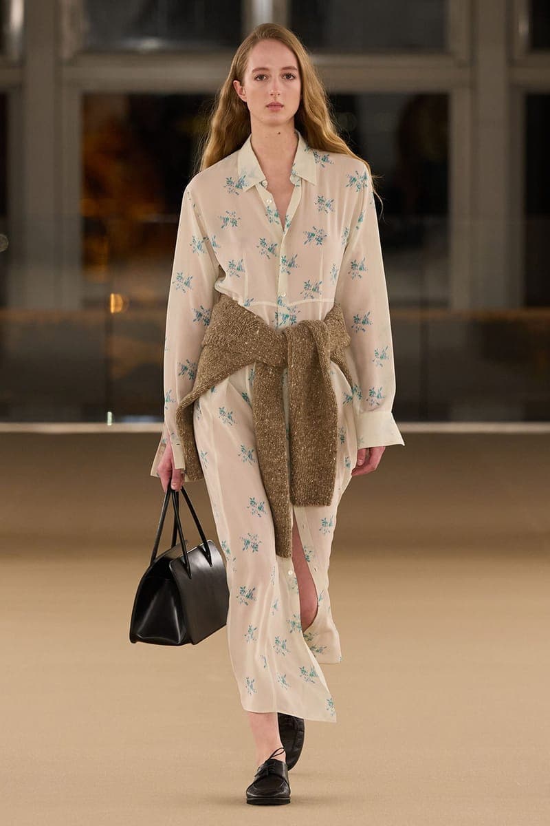 오라리 2026 FW 컬렉션 공개