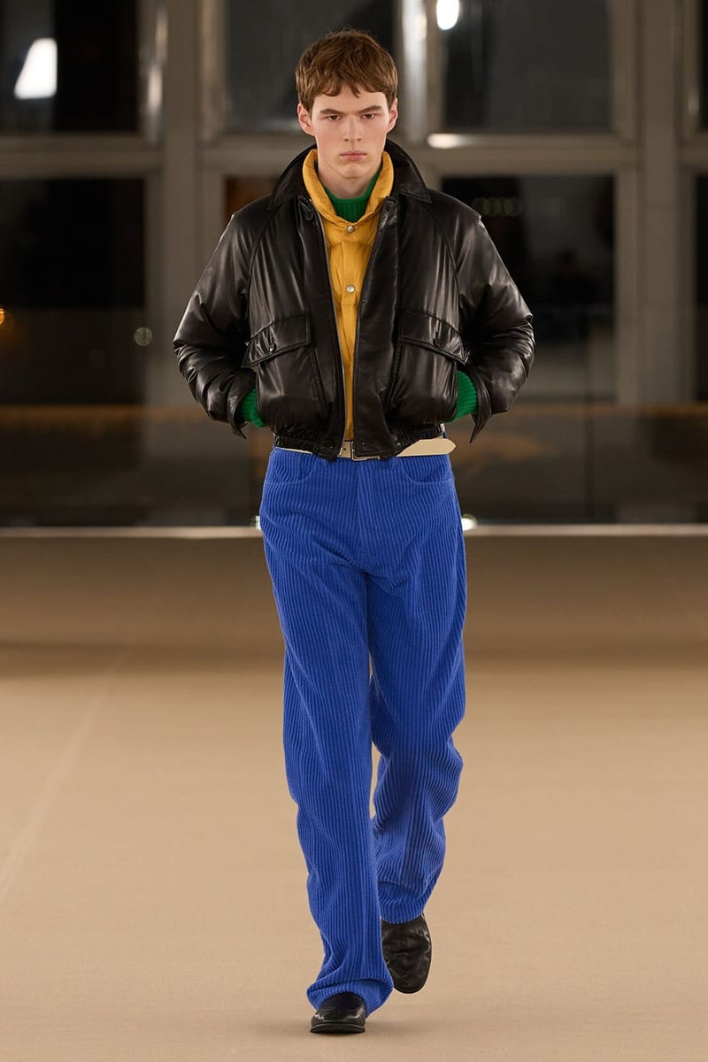 오라리 2026 FW 컬렉션 공개
