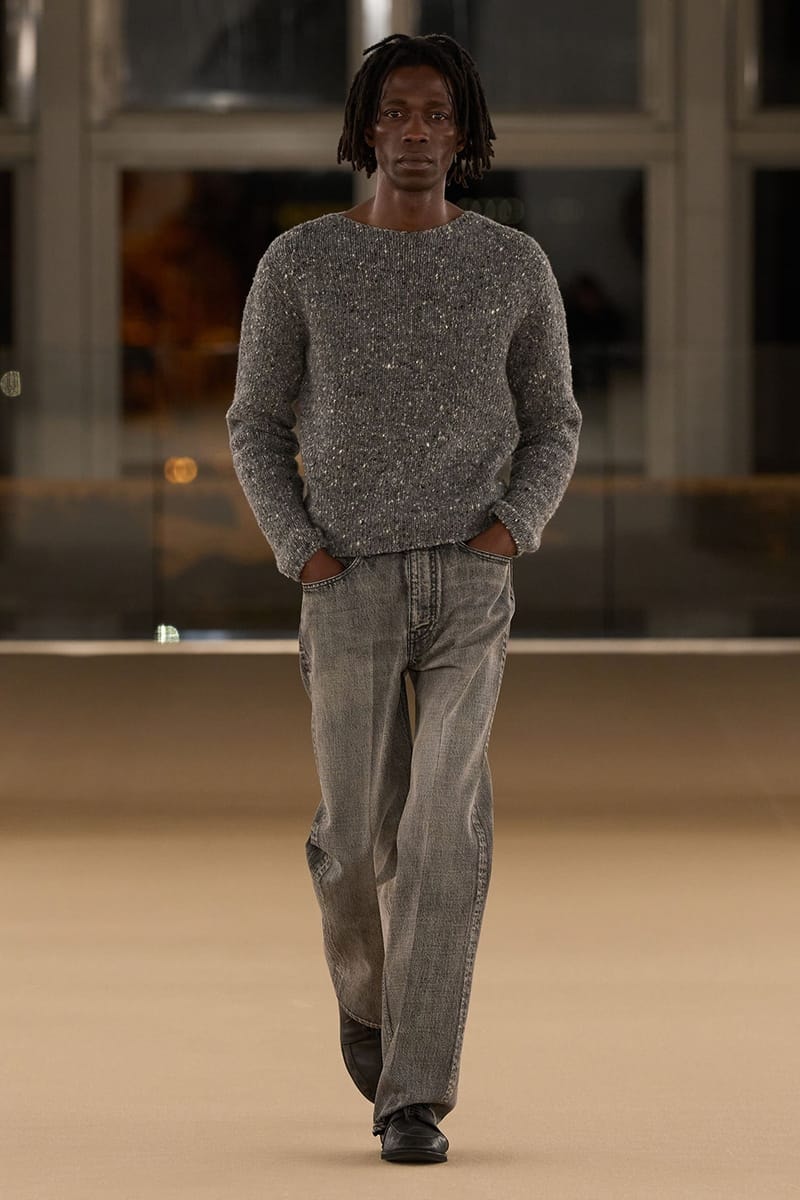 오라리 2026 FW 컬렉션 공개