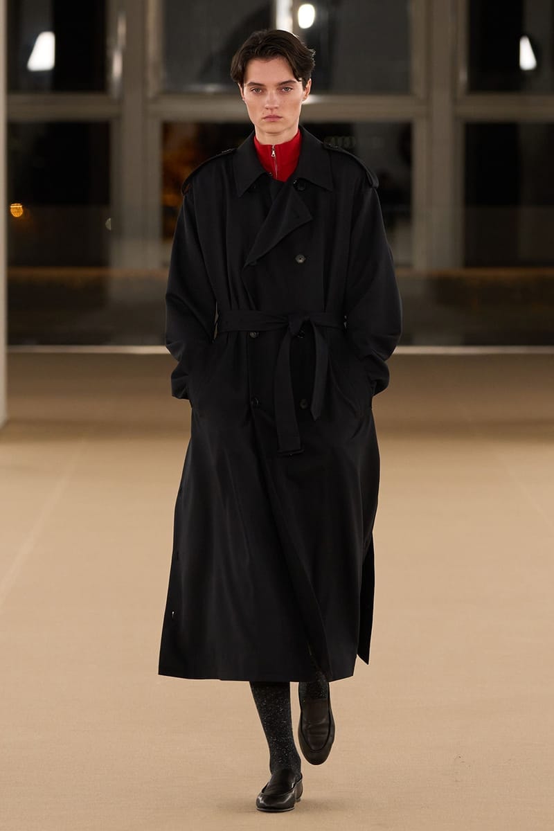 오라리 2026 FW 컬렉션 공개