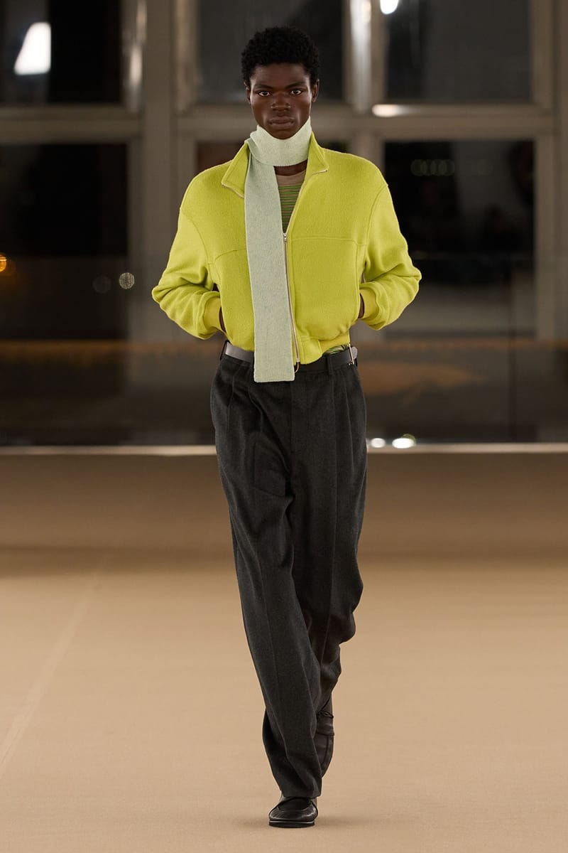 오라리 2026 FW 컬렉션 공개