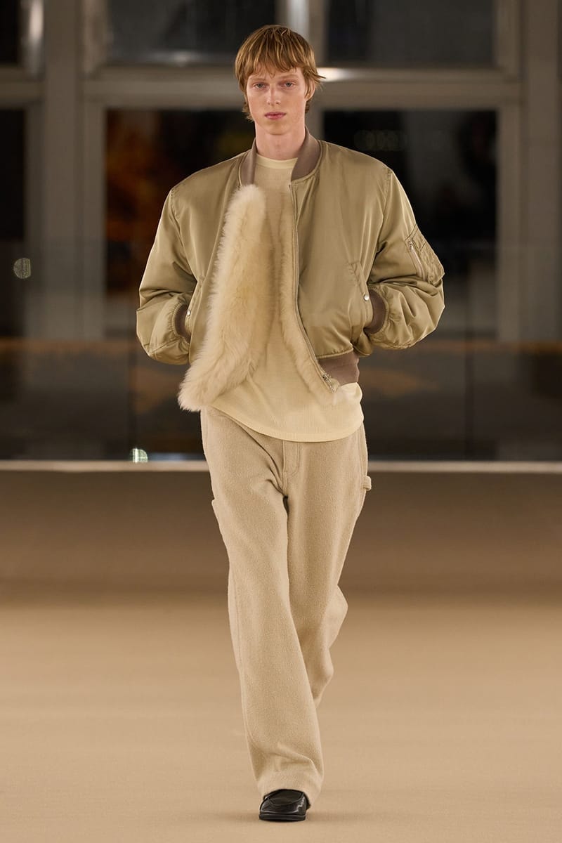 오라리 2026 FW 컬렉션 공개