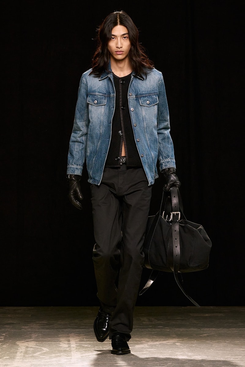 아워 레가시 2026 FW 컬렉션 ‘Just Clothes’ 공개