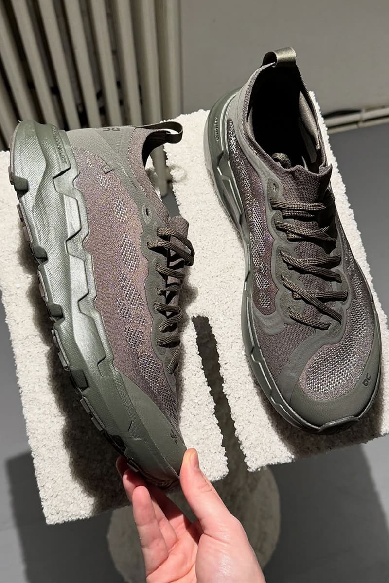 포스트 아카이브 팩션 x 온 마지막 스니커 공개