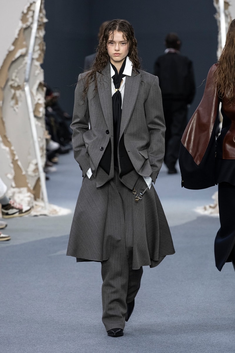 사카이 2026 FW 컬렉션 공개