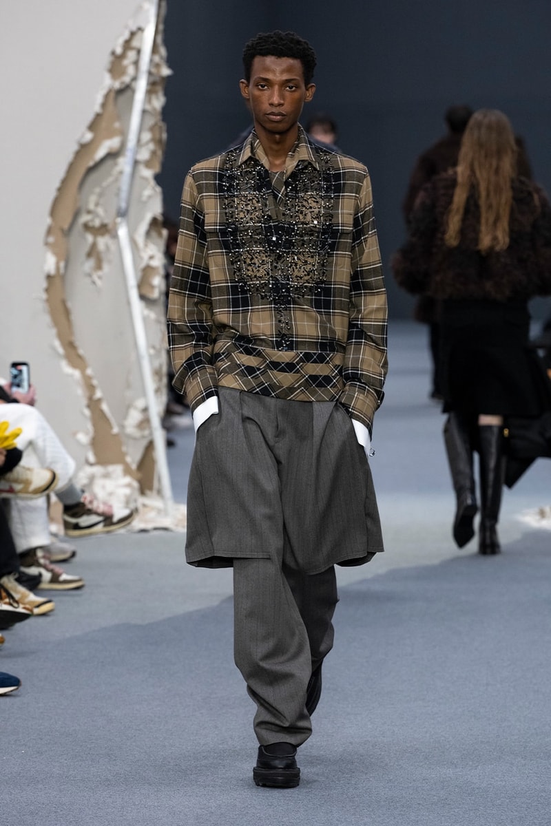 사카이 2026 FW 컬렉션 공개