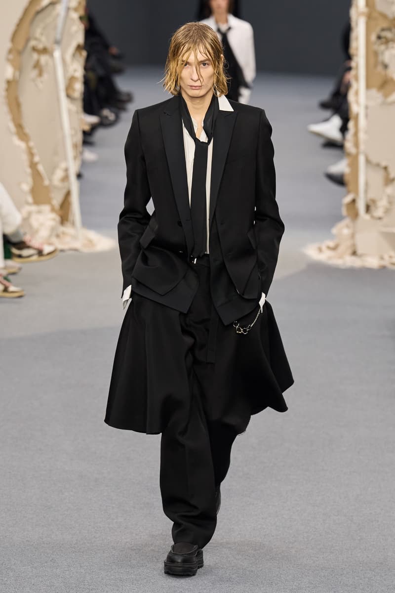 사카이 2026 FW 컬렉션 공개