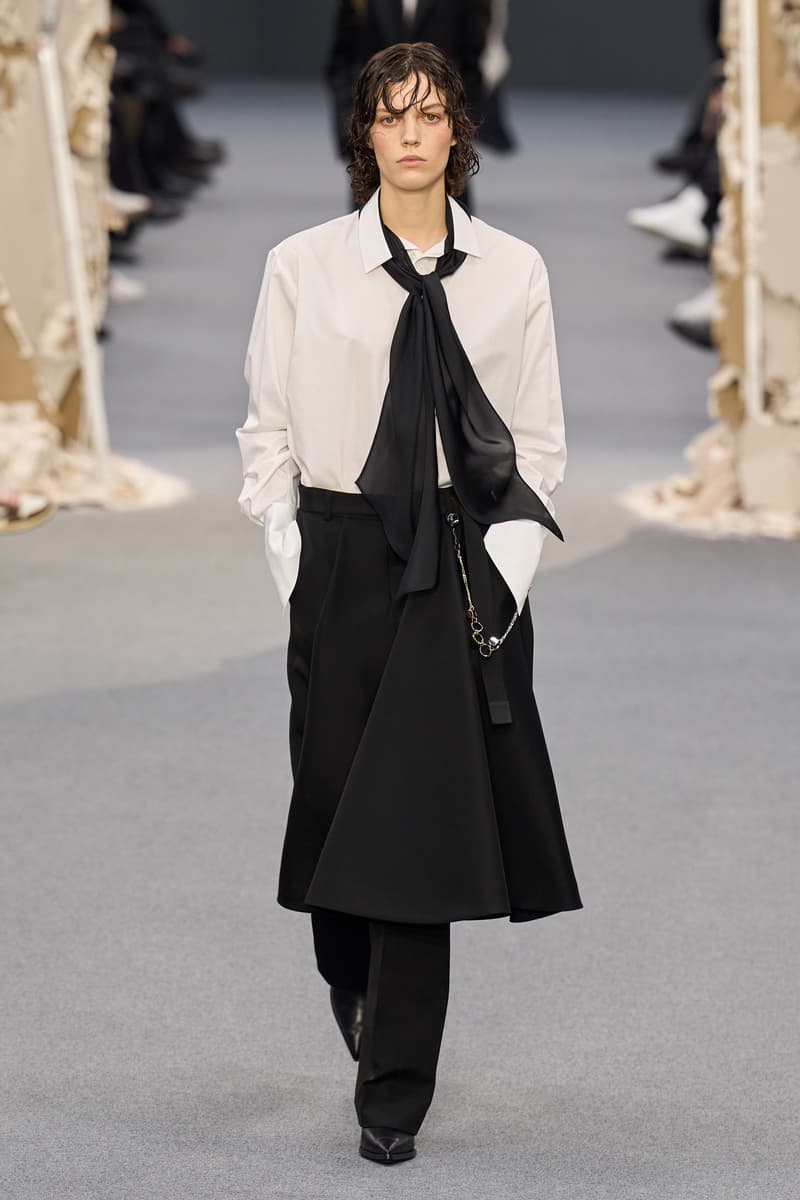 사카이 2026 FW 컬렉션 공개