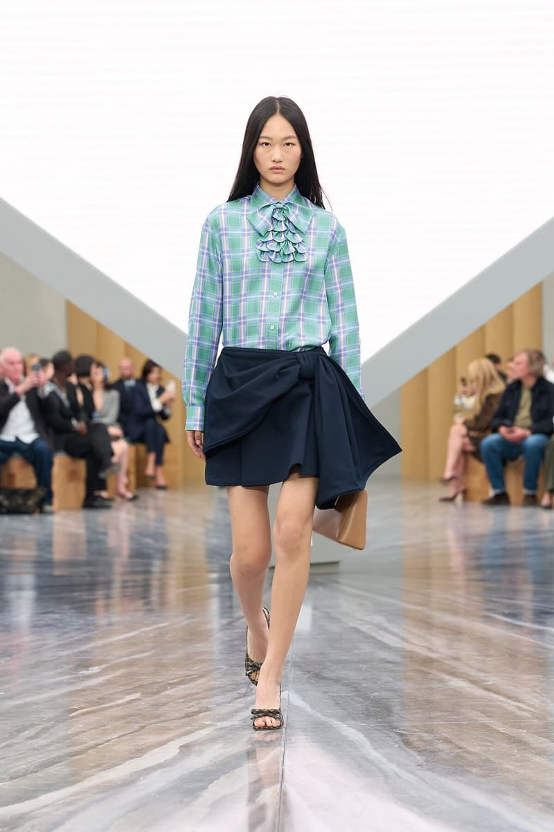 조나단 앤더슨의 디올 2026 오트 쿠튀르 컬렉션 공개