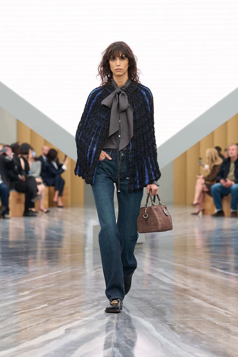 조나단 앤더슨의 디올 2026 오트 쿠튀르 컬렉션 공개