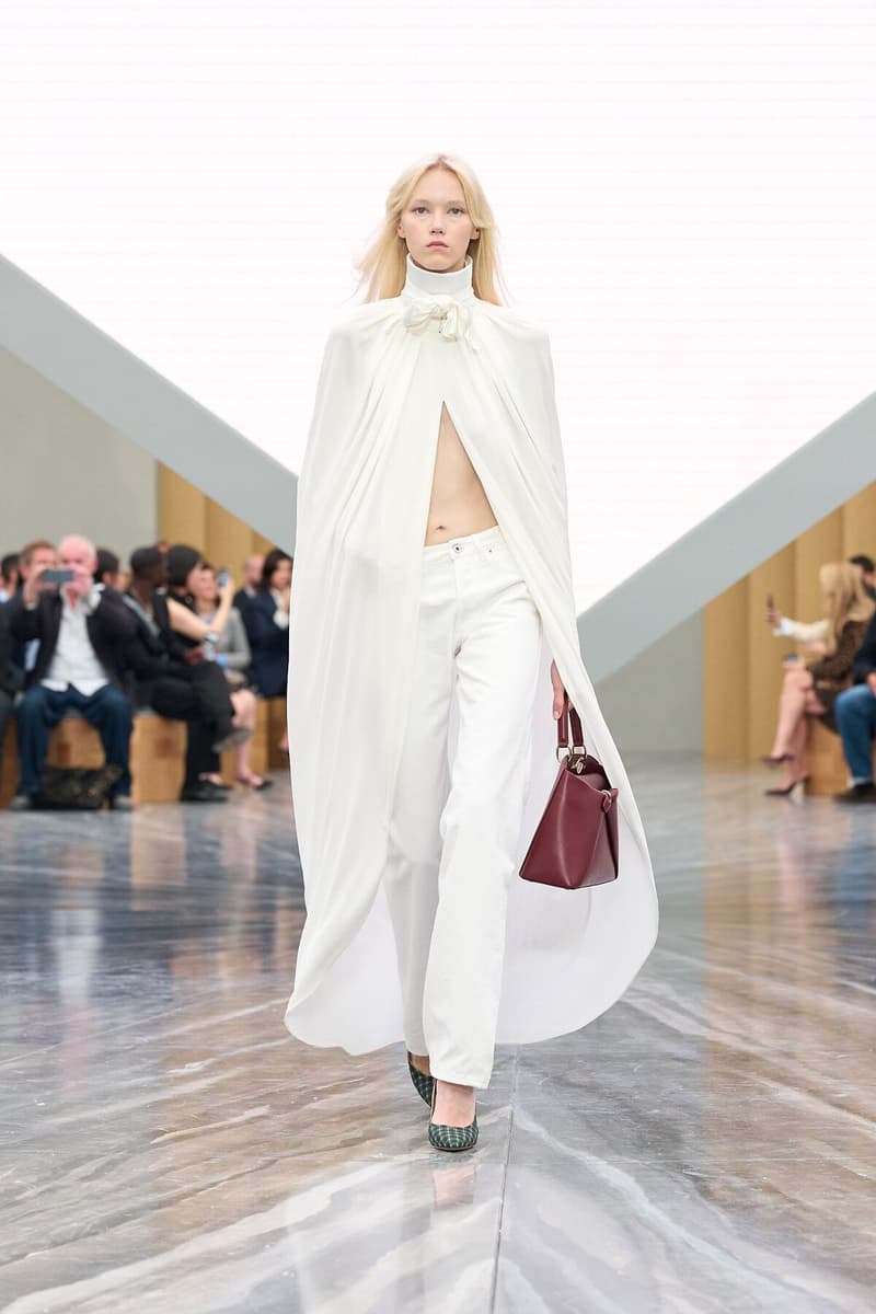 조나단 앤더슨의 디올 2026 오트 쿠튀르 컬렉션 공개