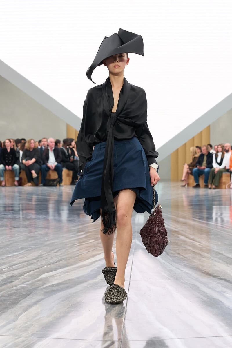 조나단 앤더슨의 디올 2026 오트 쿠튀르 컬렉션 공개