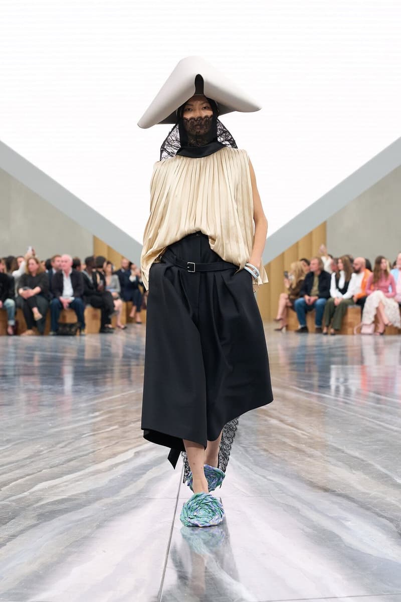 조나단 앤더슨의 디올 2026 오트 쿠튀르 컬렉션 공개