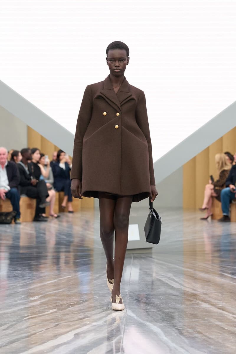 조나단 앤더슨의 디올 2026 오트 쿠튀르 컬렉션 공개