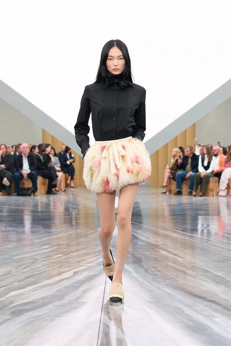 조나단 앤더슨의 디올 2026 오트 쿠튀르 컬렉션 공개