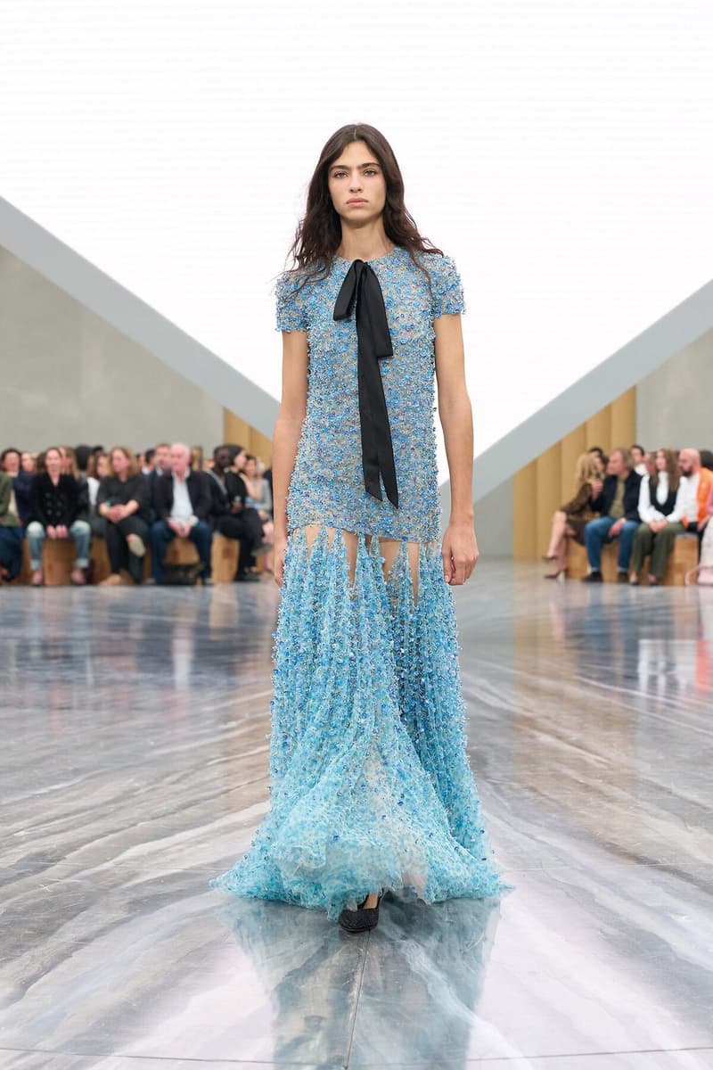 조나단 앤더슨의 디올 2026 오트 쿠튀르 컬렉션 공개