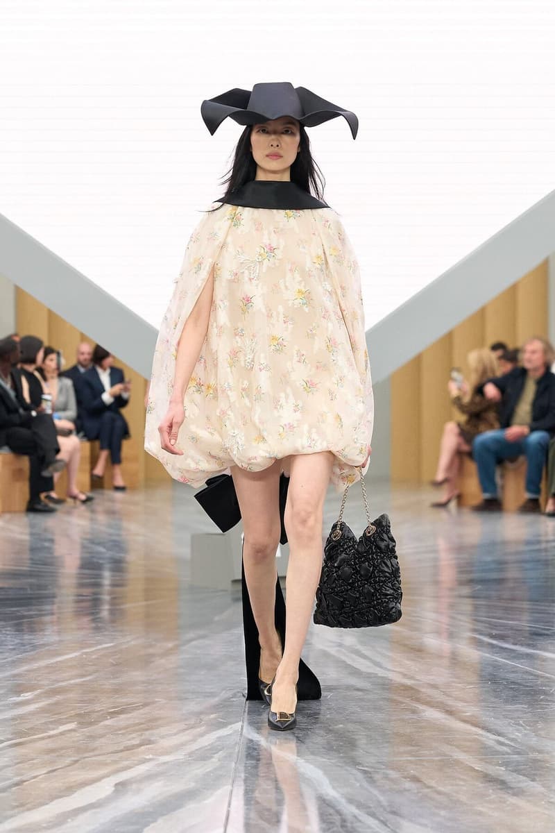 조나단 앤더슨의 디올 2026 오트 쿠튀르 컬렉션 공개