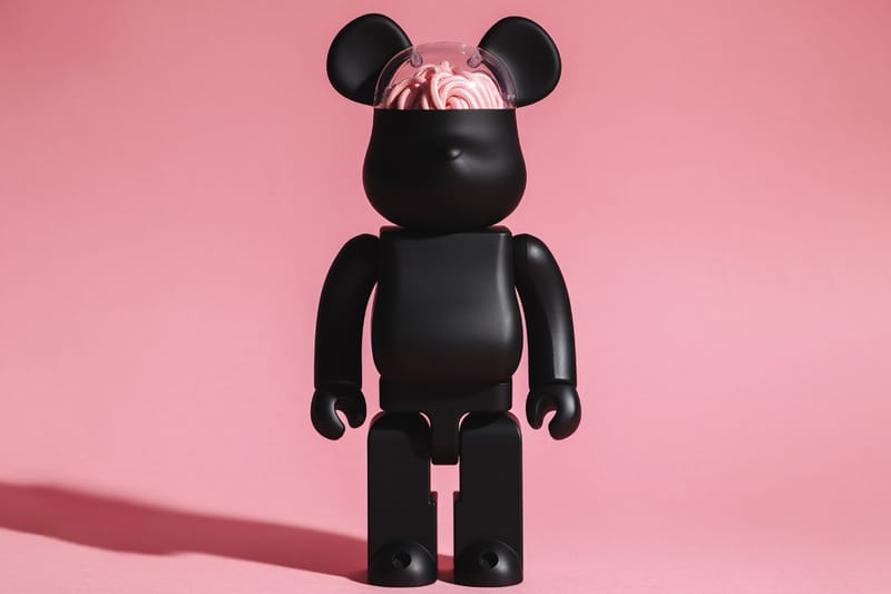 메디콤 토이 x 와디 협업 베어브릭 출시 정보