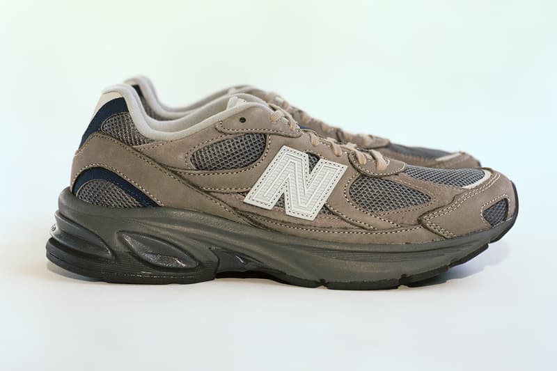 카키스 x 뉴발란스 앱졸브 ‘2010 데이 투어’ 공개