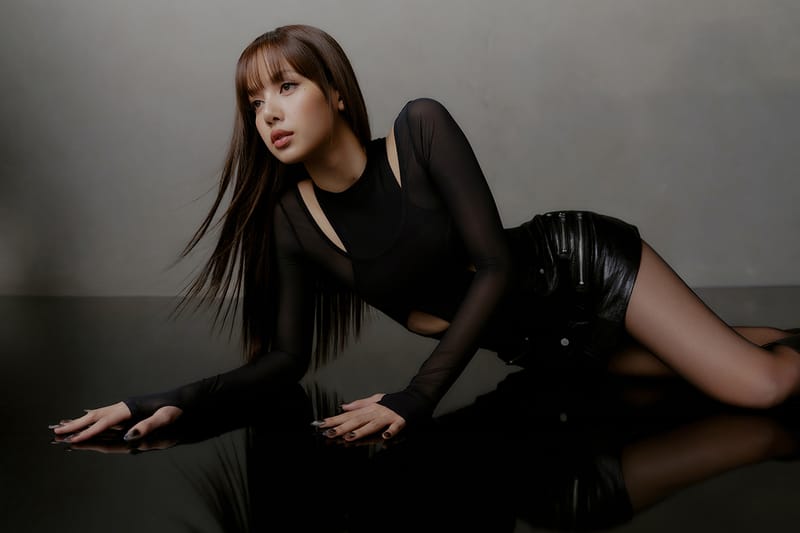 키스 우먼 ‘Designed by LISA’ 컬렉션 공개